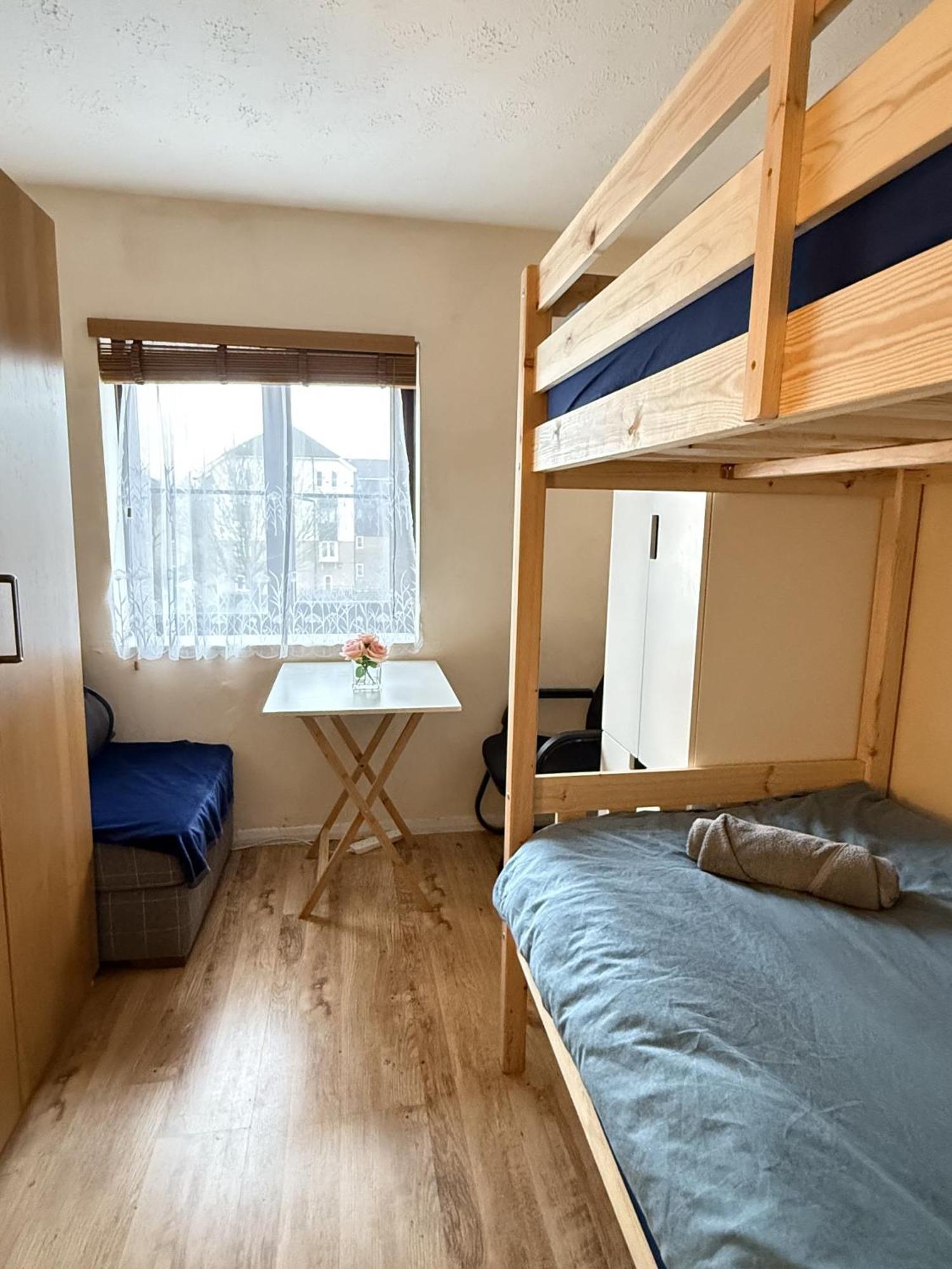 Upton Park - House Apartment Лондон Екстериор снимка