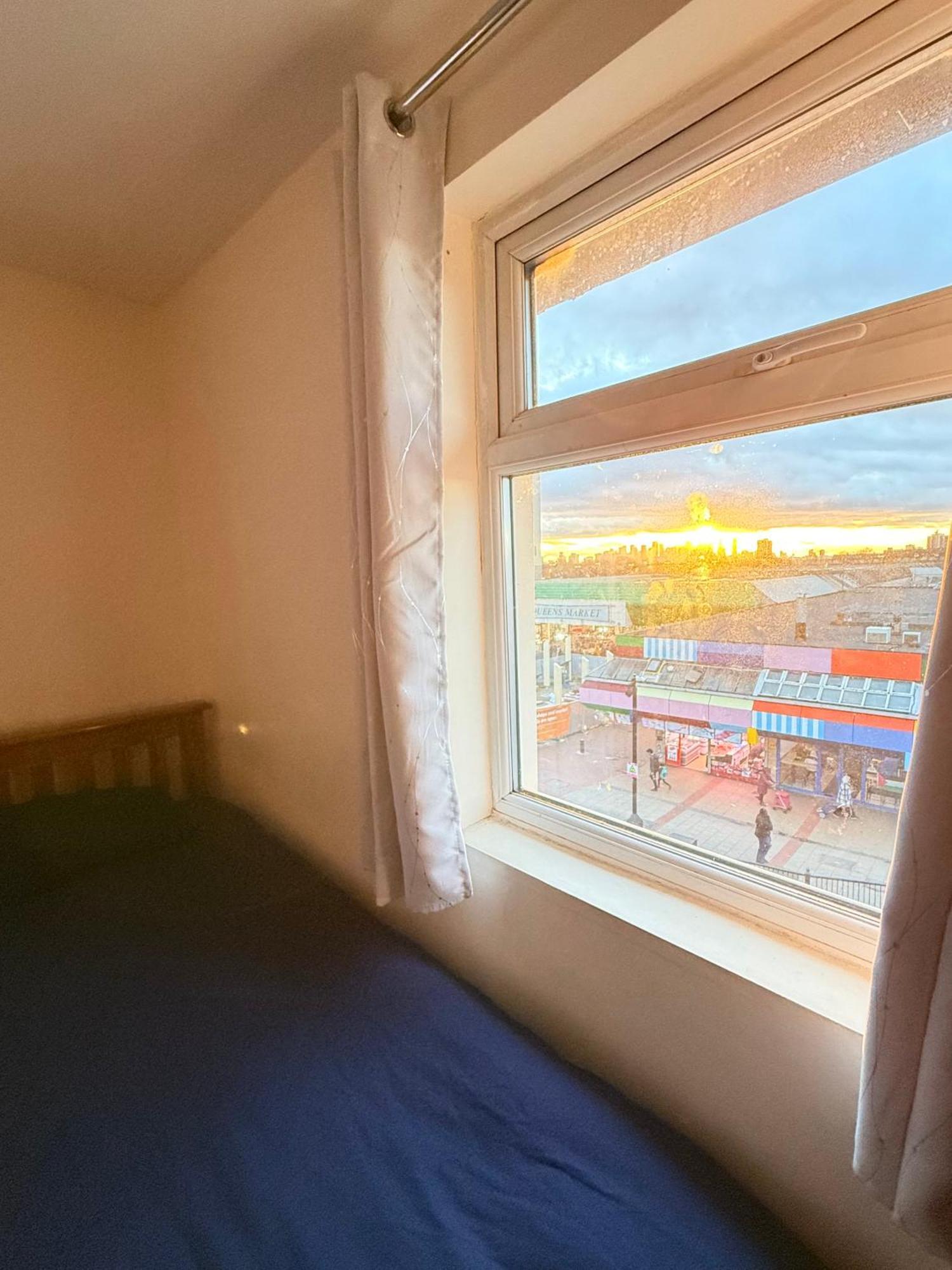 Upton Park - House Apartment Лондон Екстериор снимка