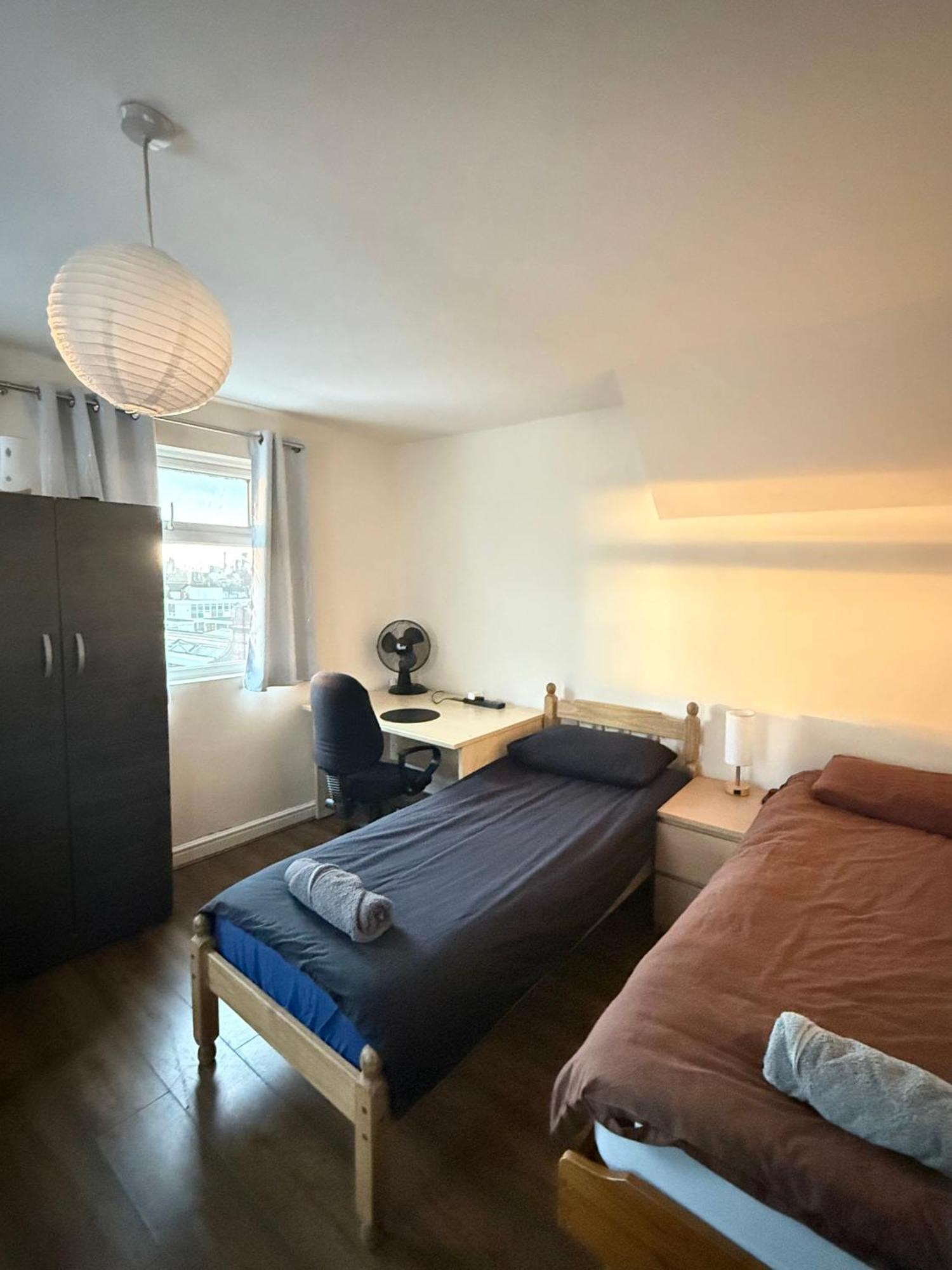 Upton Park - House Apartment Лондон Екстериор снимка